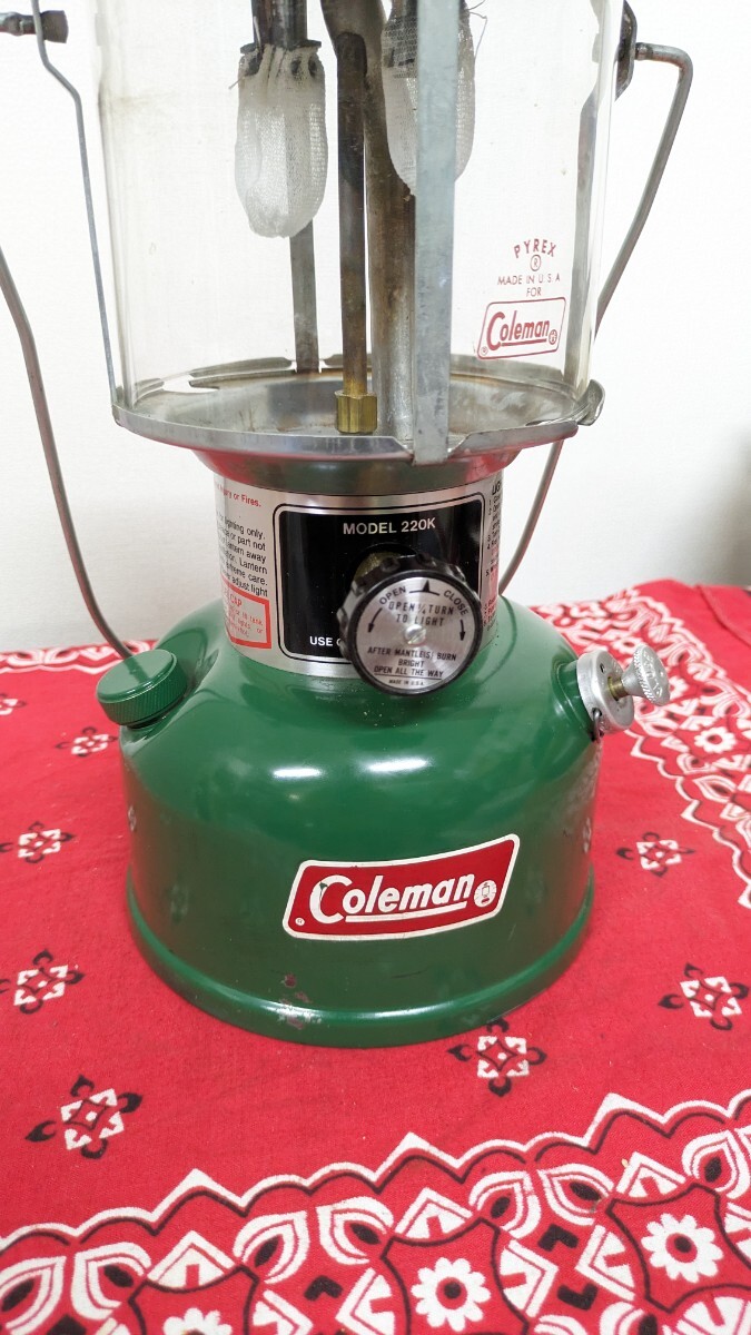 美品 1982年11月製 ビンテージ Coleman コールマン２２０K ランタン コールマンランタン キャンプ ヴィンテージ 点火絶好調 アメリカ製_画像3