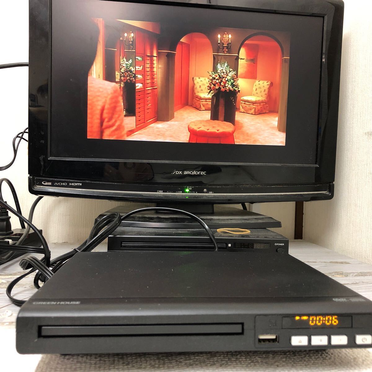 0511A DVDプレーヤー 2点セット 動作確認済み Audio Comm DVD-368Z / GREEN HOUSE GH-DVP1F-BK 映像機器 ボータプルプレーヤー_画像3