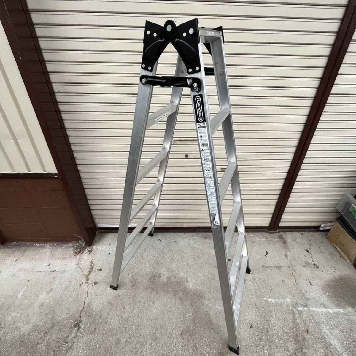 0515E6 direct pickup limitation * stepladder ladder 3 point set approximately 210cm 7 shaku / approximately 178cm 6 shaku / approximately 60cm 2 shaku Hasegawa Hasegawa industry RC2.0-18 aluminium working bench 