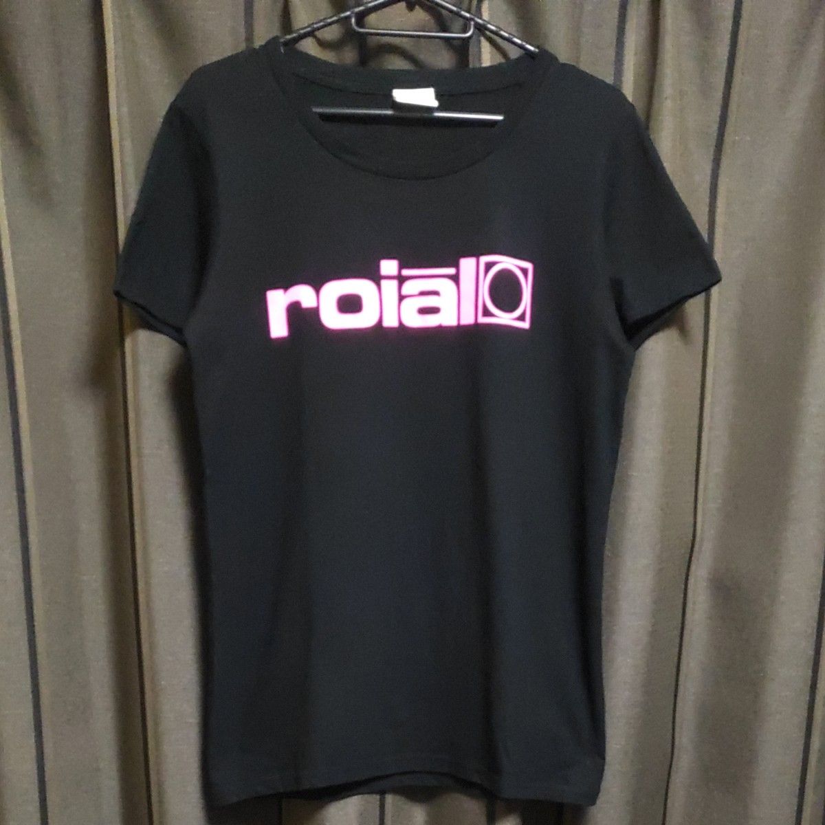 ROIAL ロイアル　ピンクロゴ　Tシャツ　ブラックМ　