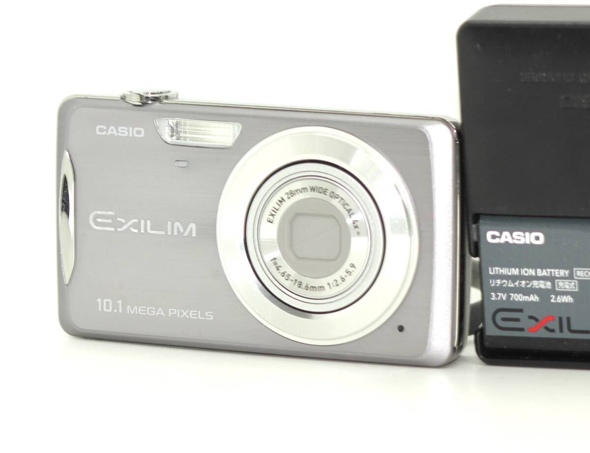 ★美品★ CASIO カシオ EXILIM EX-Z270 コンパクトデジタルカメラ バッテリー付属_画像1