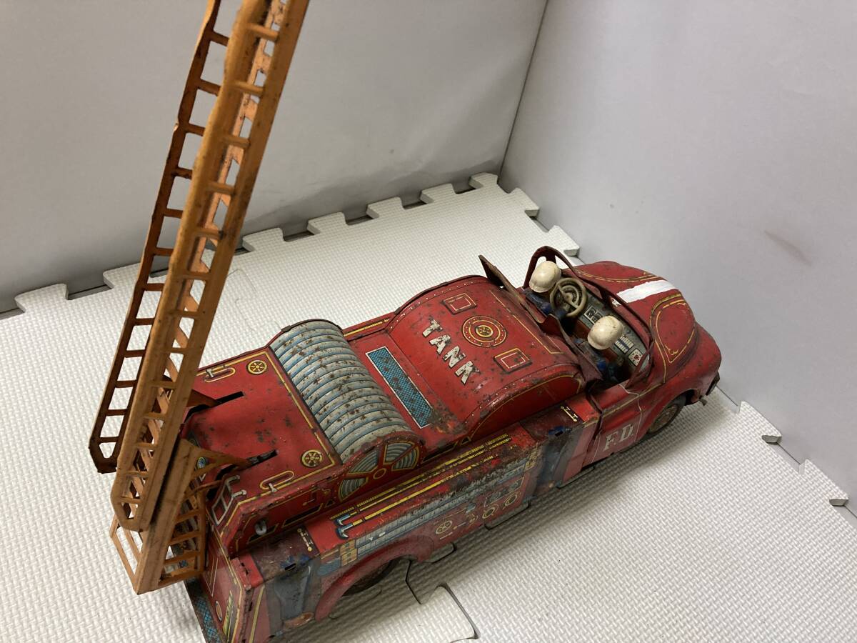  старый жестяная пластина. пожарная машина сделано в Японии Junk 