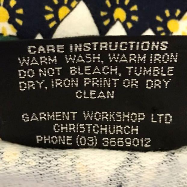 NZ製 global culture (グローバル カルチャー) 総柄 八分袖 Tシャツ (M) | Mens メンズ kiwi キーウィ 鳥 アニマル 山 ネイビー 海 自然 星_画像4