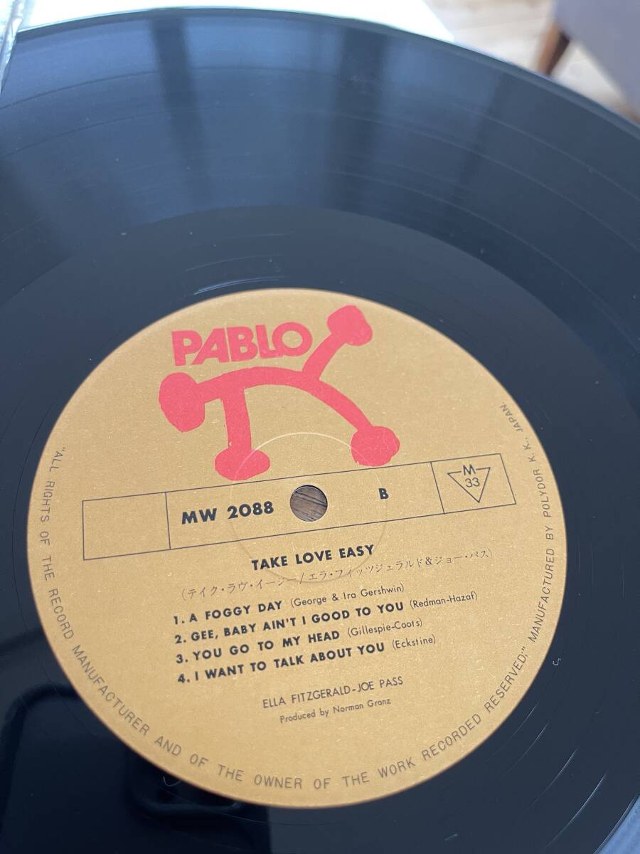 ELLA FITZGERALD JOE PASS / TAKE LOVE EASY Japanese record 1973 year 