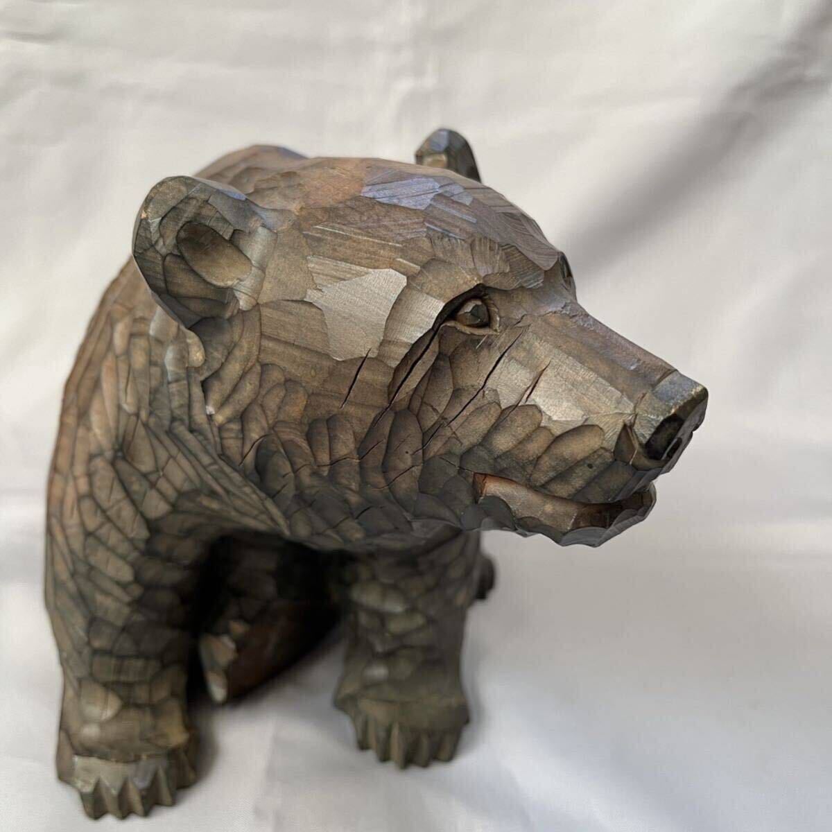 木彫り　熊　伊藤幹男 腹筋する木彫りの熊 好きで好きで彫り続けた伊藤さんの60年