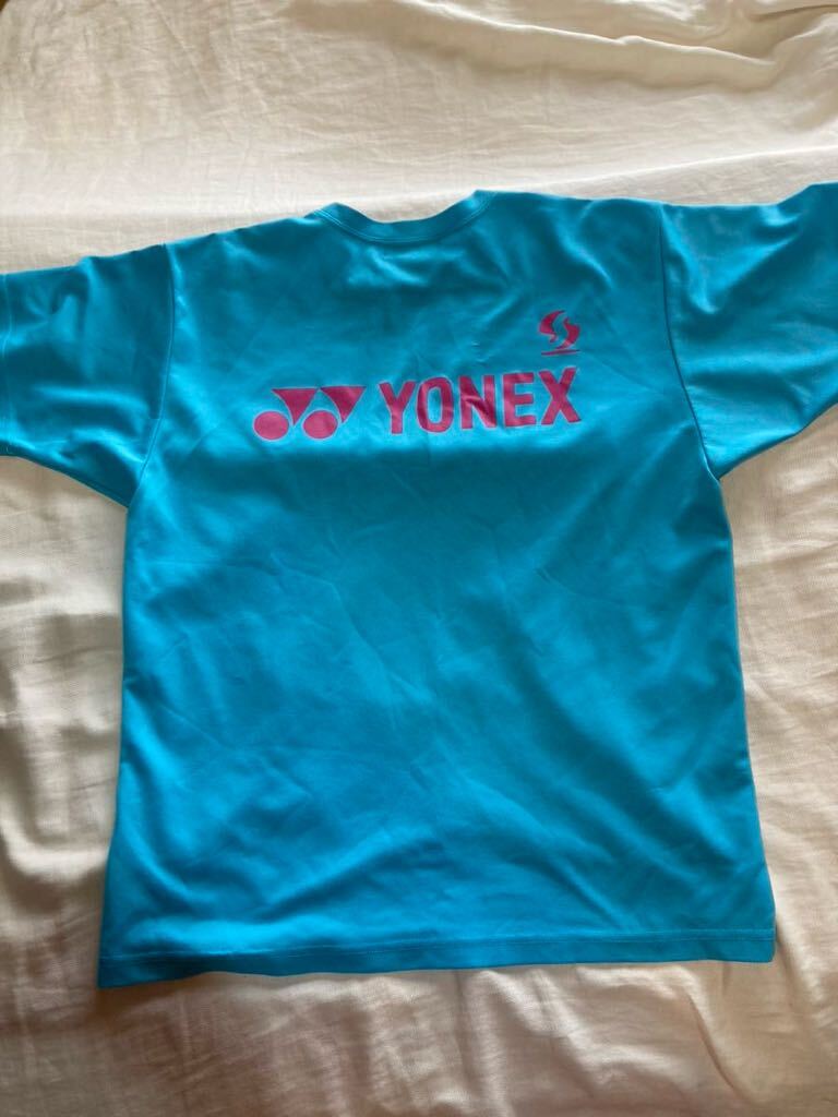 【中古品】YONEX ヨネックス 半袖Tシャツ 水色/ピンク系 Sサイズ_画像2