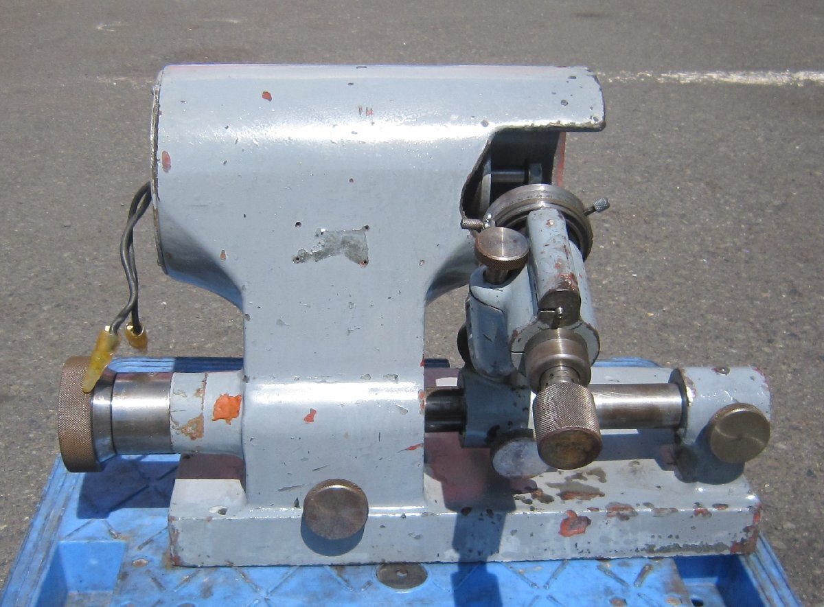 中古品】メーカー不明 刃物研磨機 100V 砥石径100mm シャープ 中古品】メーカー不明 刃物研磨機 100V 砥石径100mm シャープ