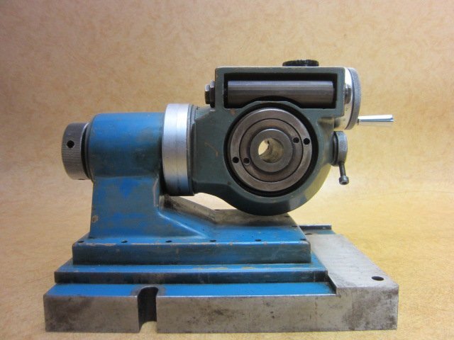 高橋精機 割出し台 DIVIDING HEAD φ110 三つ爪 3爪 スクロール 高橋精機 割出し台 DIVIDING HEAD φ110 三つ爪 3爪 スクロール
