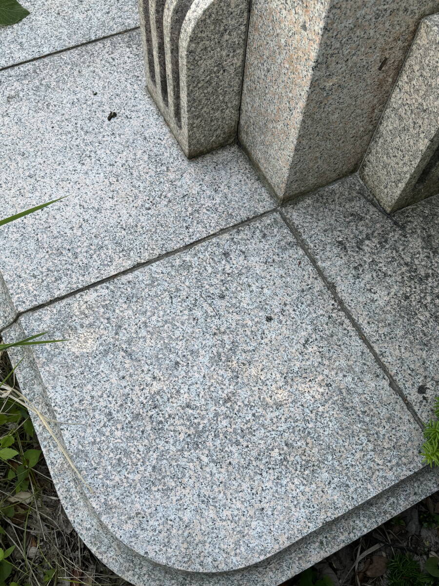 特大 古い桜御影石 万成石 157cm 銅像台座 引取限定 石材 特大 古い桜御影石 万成石 157cm 銅像台座 引取限定 石材