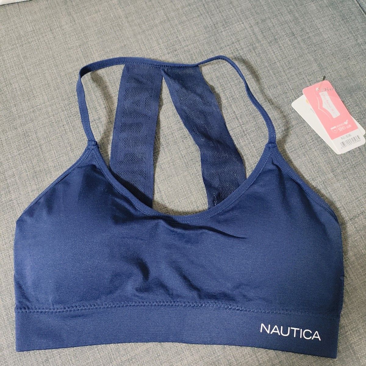 新品未使用  NAUTICAヨガ 運動トレーニングインナースポーツブラ