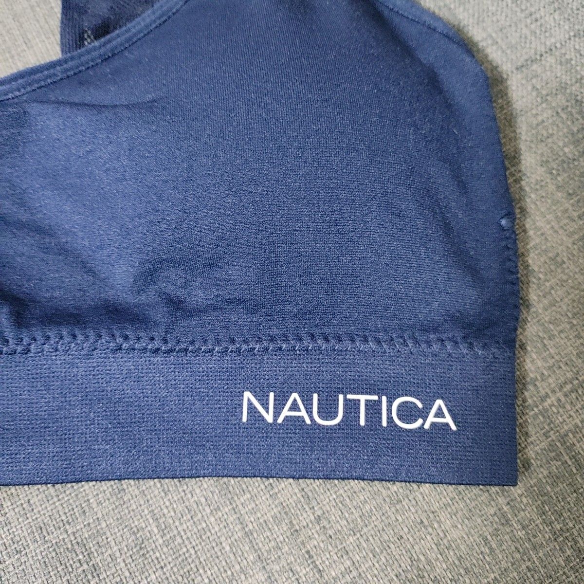 新品未使用  NAUTICAヨガ 運動トレーニングインナースポーツブラ