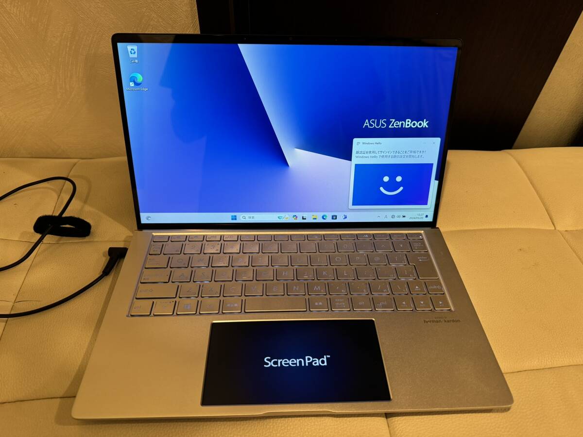 ASUS ZenBook13 モバイル２画面ノート UX334F 13インチ　第10世代　i5-10210U@1.6GHz　 4コア/8GB/SSD512G_画像2