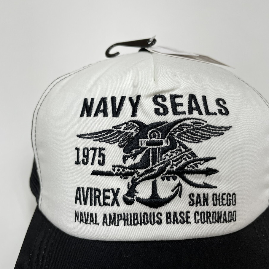 未使用品 AVIREX ホワイト メッシュキャップ NAVY SEALs メンズ ミリタリーイーグル刺繍 アウトドア キャンプ アビレックス アヴィレックス_画像4