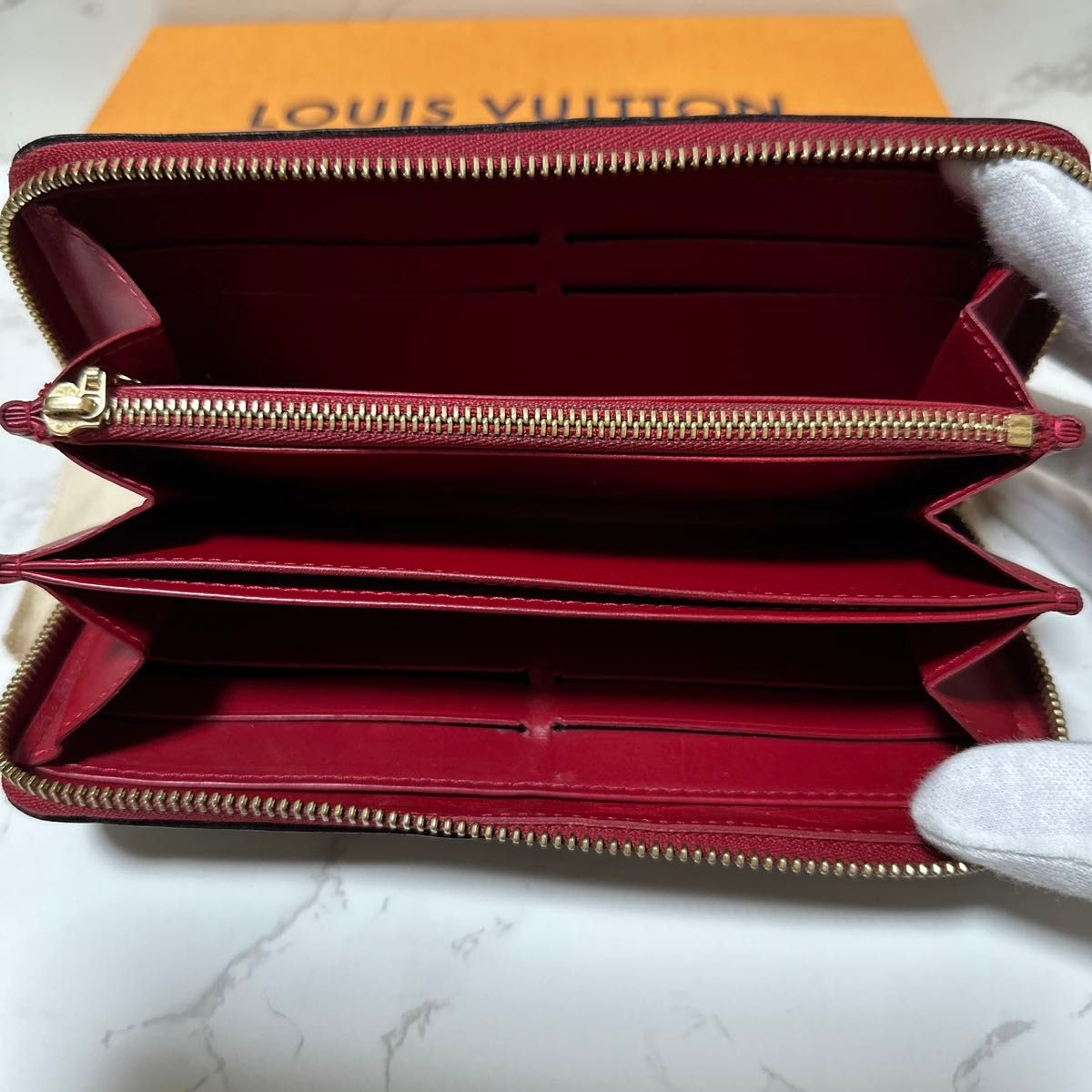 LOUIS VUITTON ラウンドファスナー 長財布