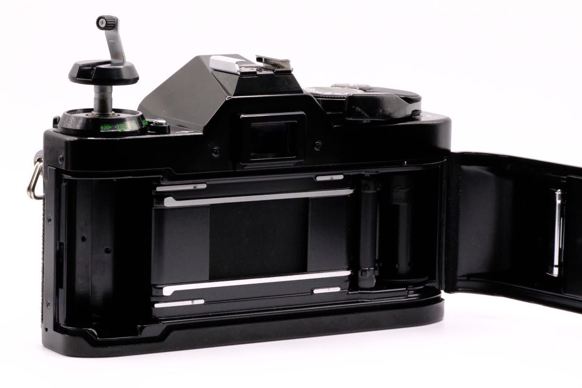 CANON AE-1 Program ブラック New FD 50mm F1.8 ズームレンズおまけ付き フィルム一眼 キヤノン