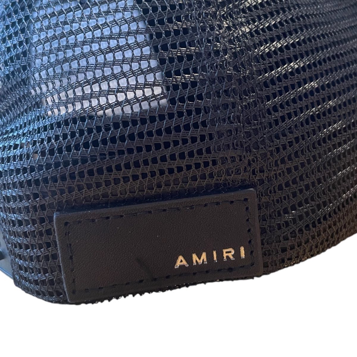 確実正規品 人気モデル AMIRI ロゴ トラッカーキャップ ブラック 確実正規品 人気モデル AMIRI ロゴ トラッカーキャップ ブラック