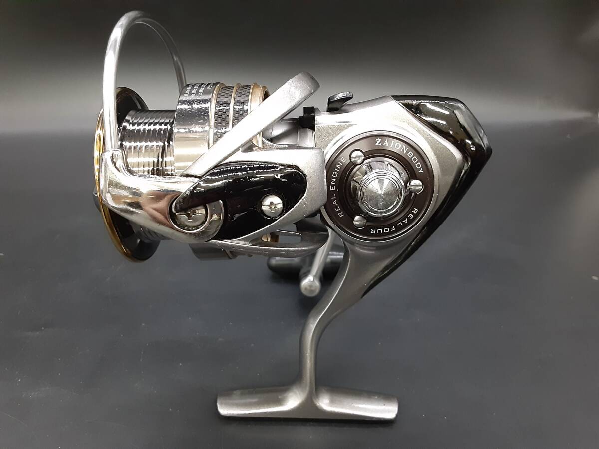 ta0514/24/64 中古品 リール 動作確認済 Daiwa ルビアス 3012H 1円スタート 1スタ_画像2