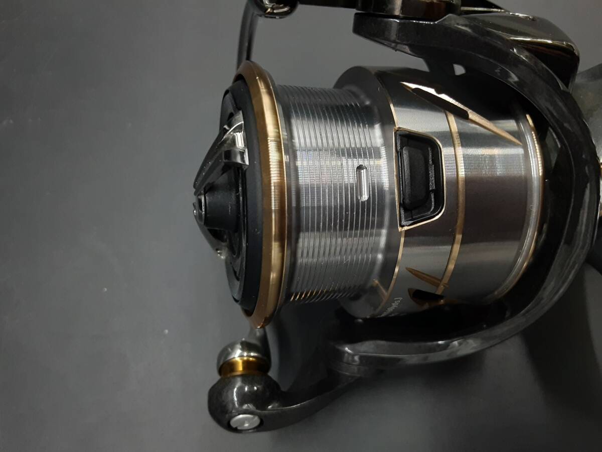 ta0514/30/64 中古品 動作リール 動作確認済 Daiwa ダイワ ルビアス FC LT 2000S 1円スタート 1スタ_画像8