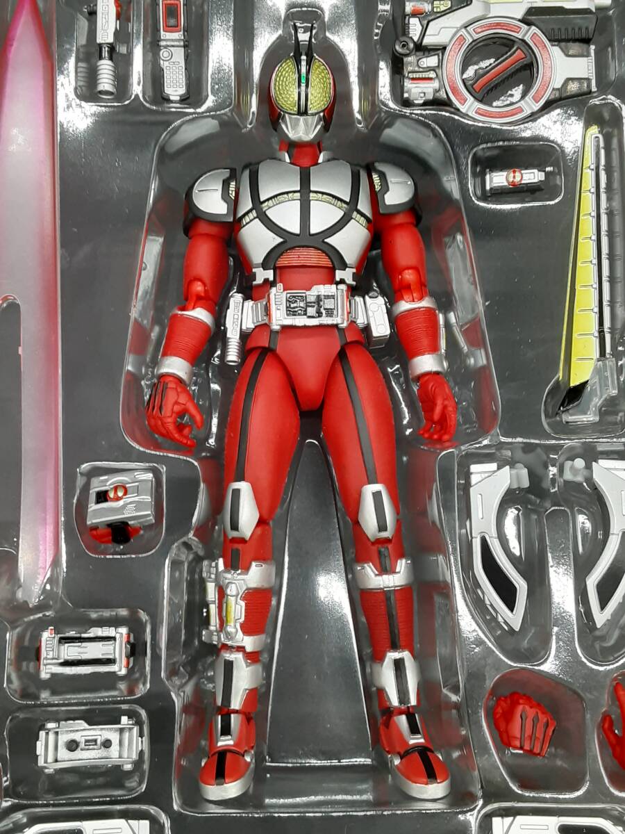 ta0511/24/30 現状品 フィギュア S.H.Figuarts 仮面ライダーファイズ ブラスターフォーム 仮面ライダー555ファイズ バンダイ_画像6