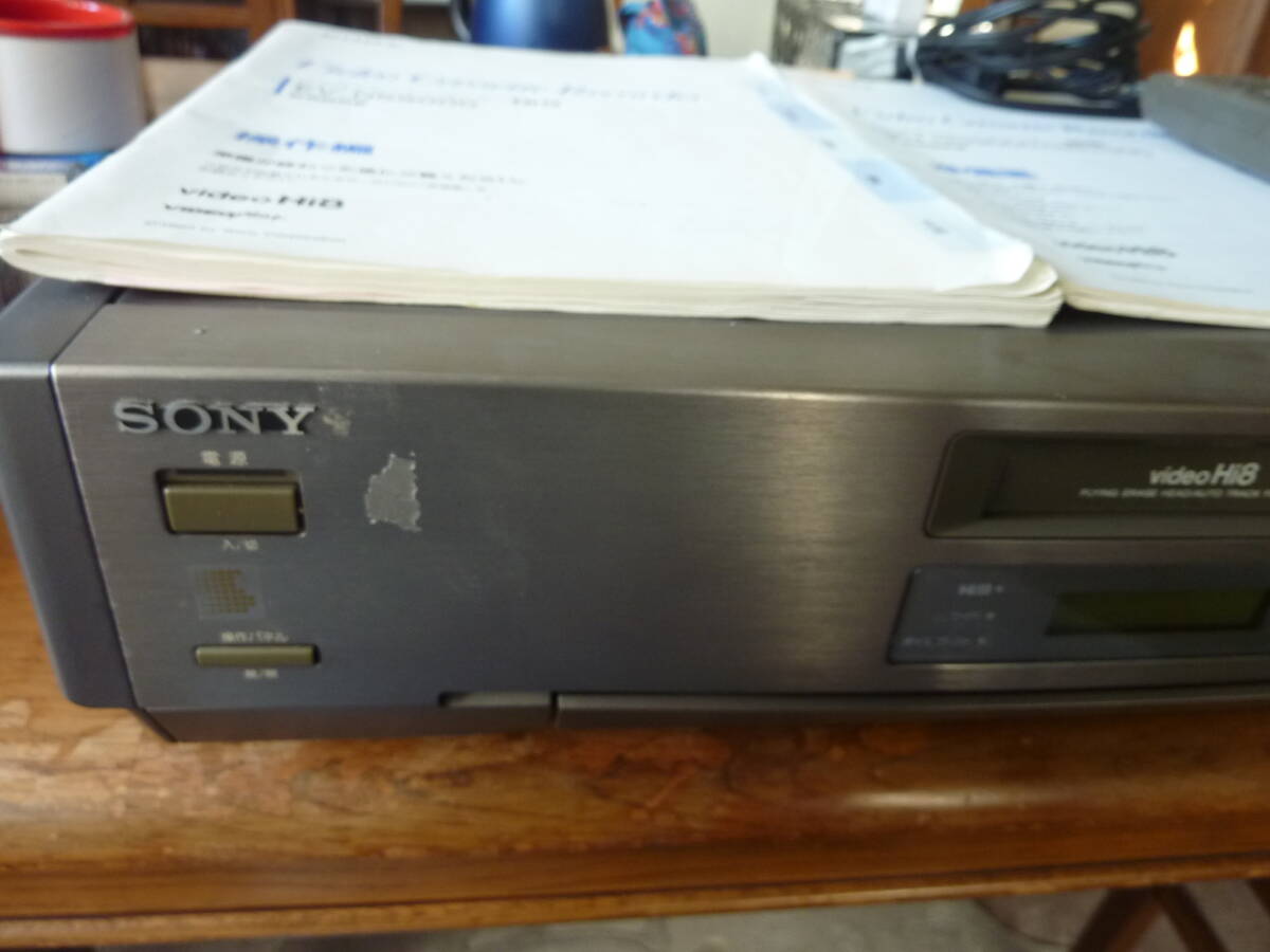  SONY　EV-NS9000　Hi8 ビデオデッキ　9５年製　ジャンク_画像1