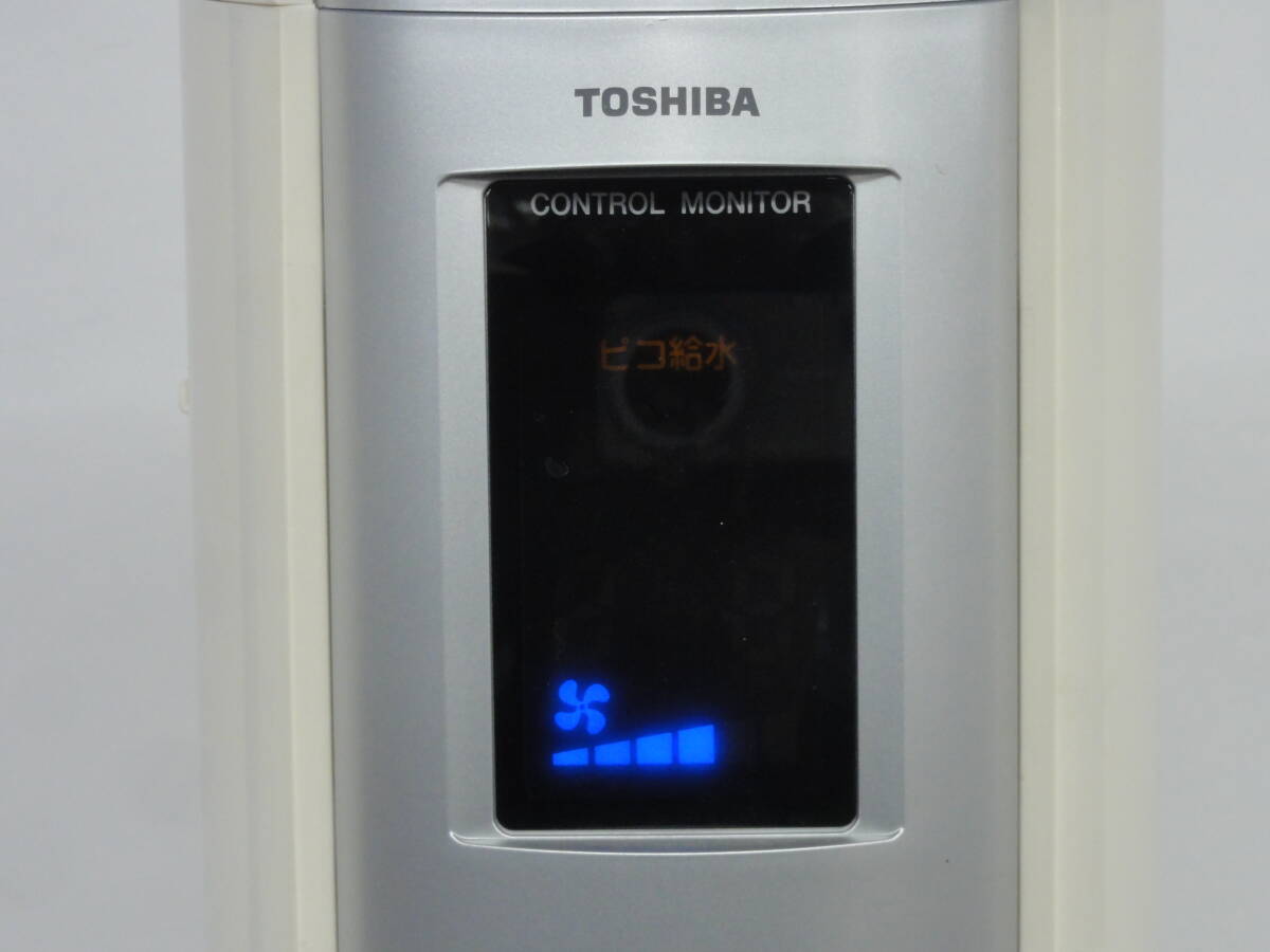 ♪TOSHIBA 東芝 タワー扇 スリムファン F-TN5X 2011年製 縦型扇風機 リモコン付き 通電確認 ※ジャンク品　■１６０_画像2