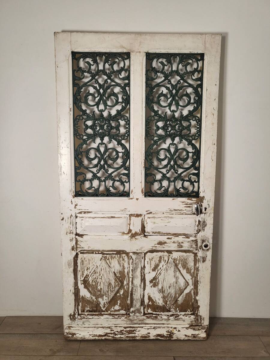 フランス アンティーク 　ウッドドア　鋳鉄デコレーション付き　美しいドア　　ショップデイスプレイ　店舗什器_画像1