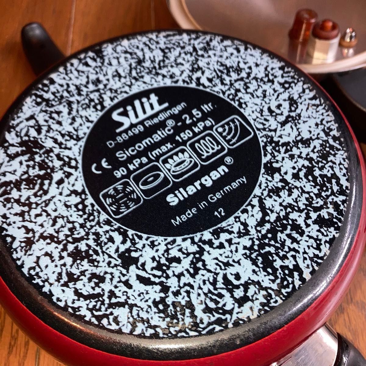 シリット シコマチックTプラス圧力鍋【2 5L】スペア部品付 シリット シコマチックTプラス圧力鍋【2 5L】スペア部品付