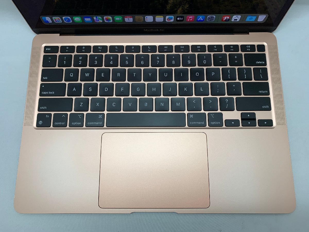 １円スタート！！ Apple MacBook Air A2337 (M1, 2020) USキーボード ゴールド 訳あり品 [Nmc]_テカリ