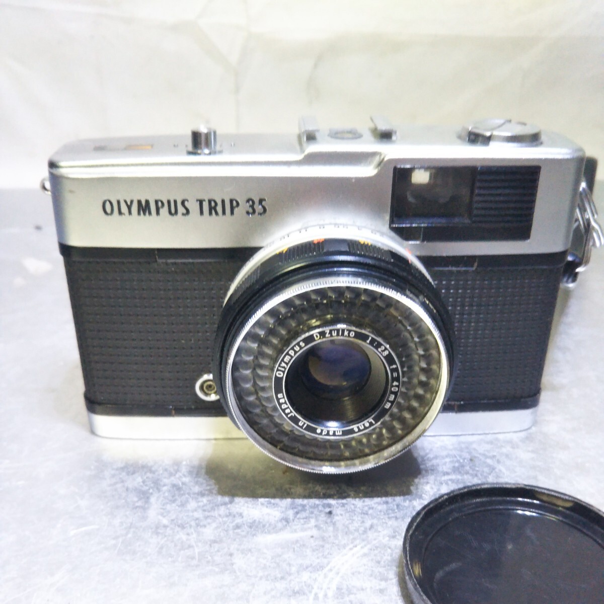 送料無料(４M1137)オリンパス Olympus Trip 35 フィルムカメラ _画像2