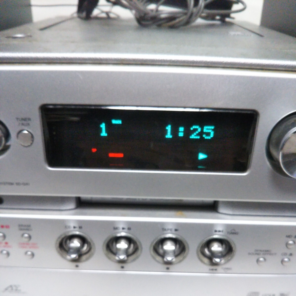 送料無料(２M1208)SHARP シャープ 1-BIT テクノロジー CD MD カセット ミニコンポ SD-GX1 _画像4