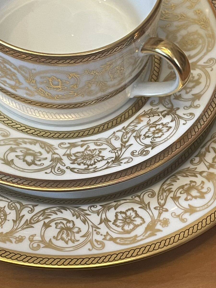 A・BERNARDAUD LIMOGES・FRANCE カップ &ソーサー・ケーキ皿・2セット_画像2