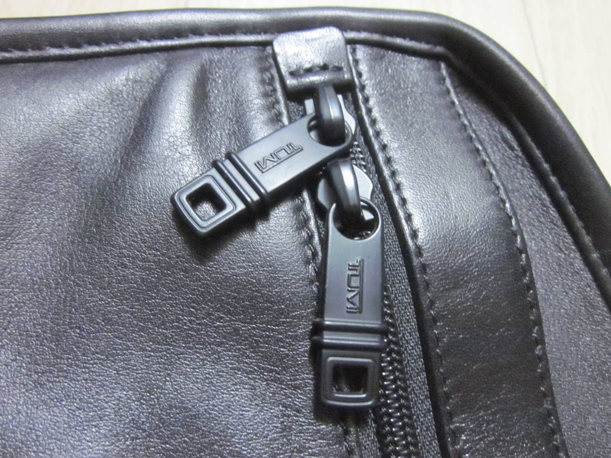 美品 TUMI トゥミ 96111 DH ALPHA スリム・ラージ・スクリーン・レザー・ポートフォリオ・ブリーフ 書類かばん ブラック 黒