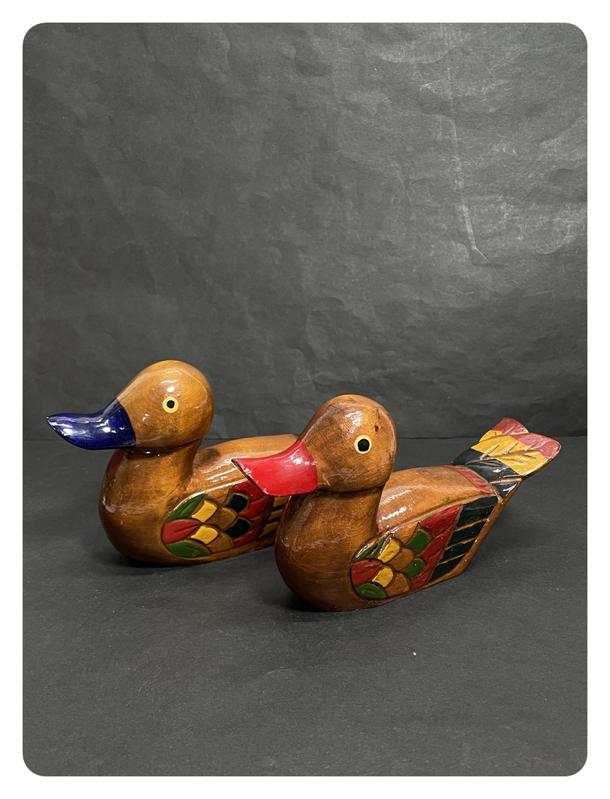 ● コレクター必見 韓国 木製 鴨 カモ オブジェ 2点 置物 飾り インテリア 雑貨 コレクション ma861_画像1