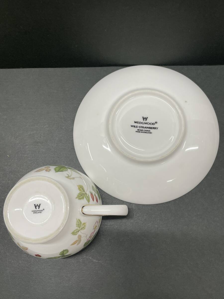 ★コレクター必見 ビンテージ WEDGWOOD WILDSTRAWBERRY ウェッジウッド カップ＆ソーサー 洋食器 茶器 コレクション M131_画像3