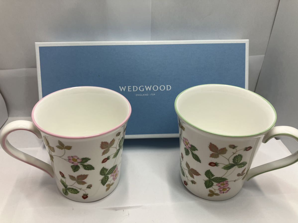 [ не использовался товар ]WEDGWOOD Wedgwood лесная земляника casual пара кружка бренд посуда розовый / зеленый 