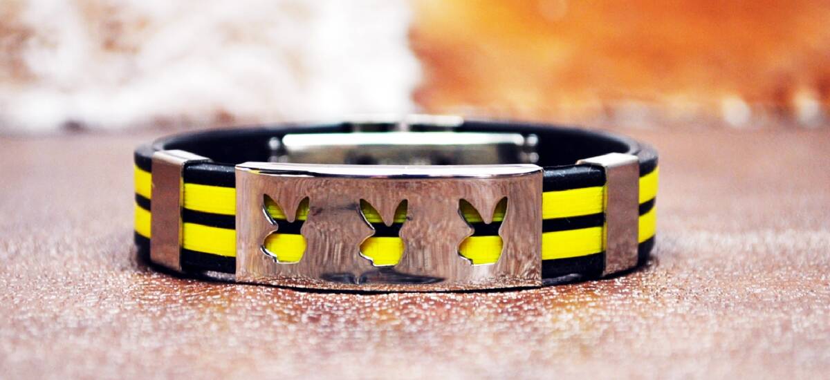 # free shipping new goods * evolution series Neo black germanium sport bracele ( rabbit type .) black / yellow 