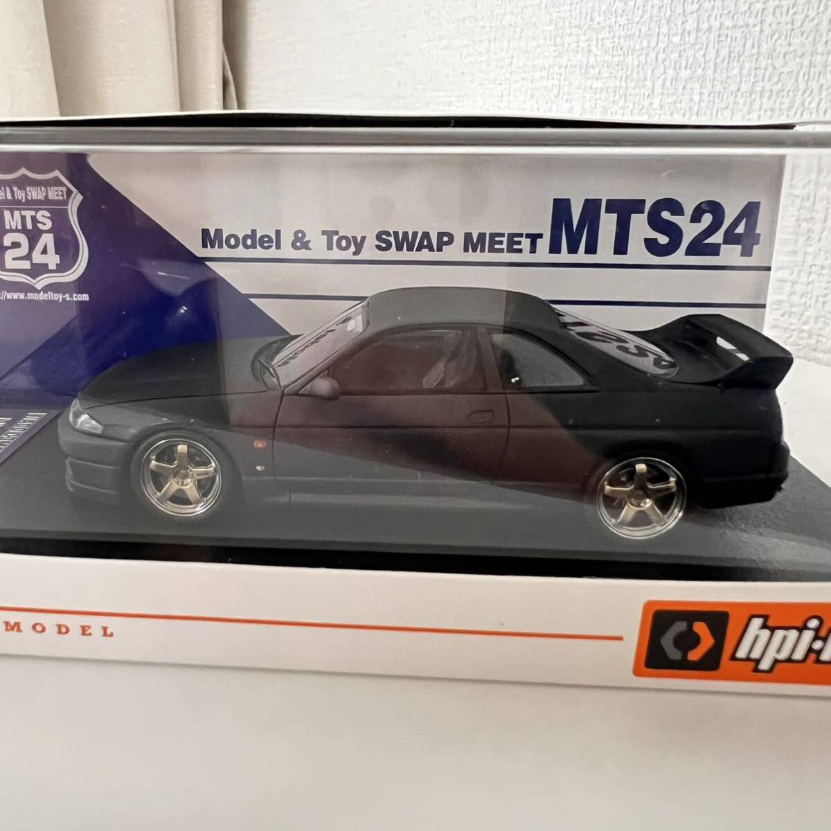 未使用 HPI NISSAN Nismo Skyline GT-R V-spec N1 (R33) Mat Black 8888 ミニカー 1/43スケール_画像5