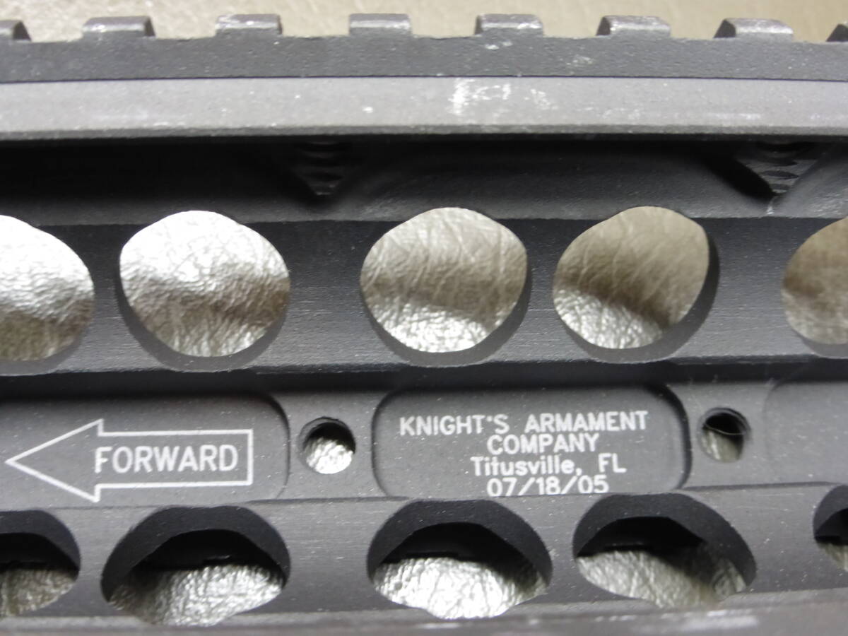 KNIGHT'S ARMAMENT KAC M5 RIS ハンドガード M16 AR15 M4 SR16 XM 等 実銃用 RAS ハンドガード PN:98065 実物 未使用 送料無料_画像3