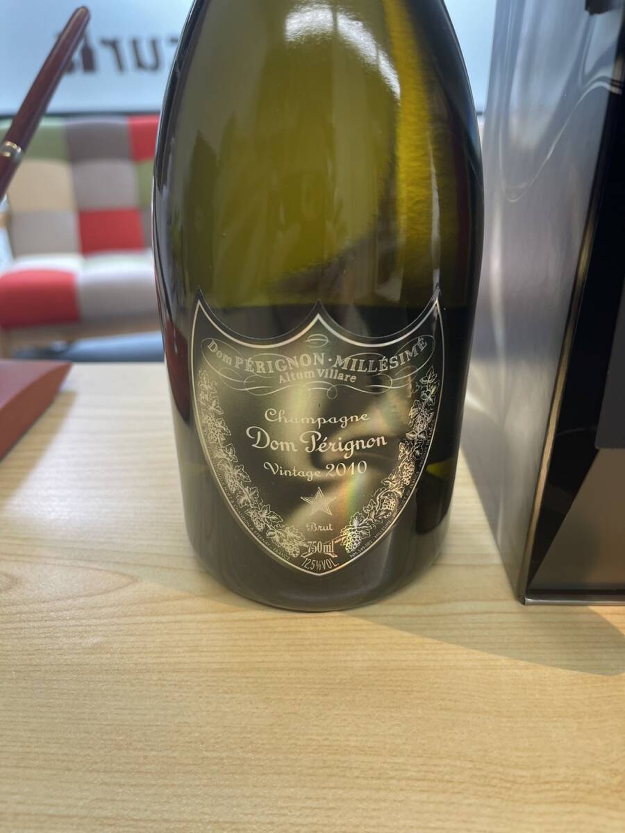 [シャンパン] ドンペリニヨン ブリュット レディ・ガガ エディション 2010 750ml 箱 MHD正規品の画像2