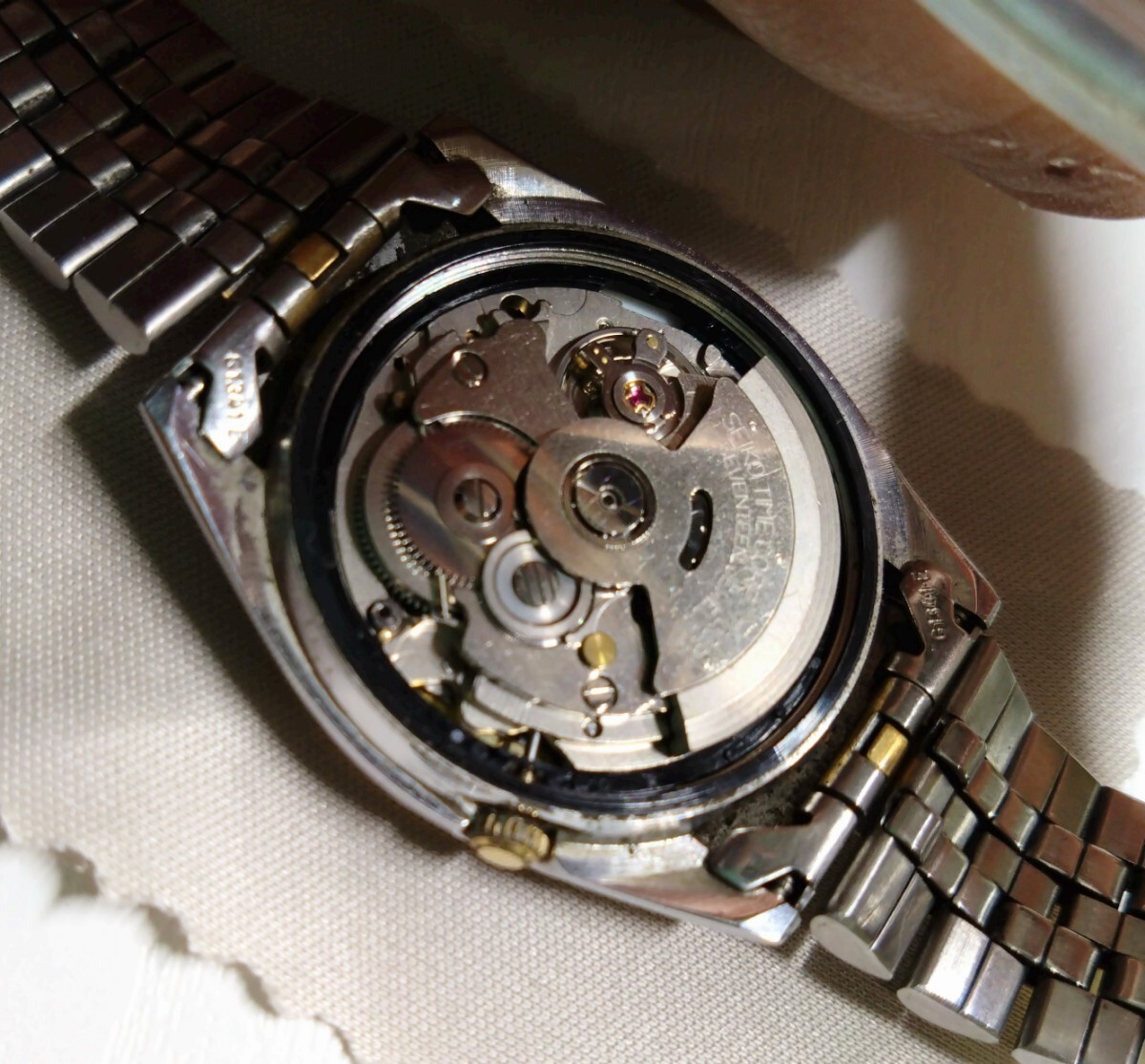 SEIKO セイコー セイコーファイブ 7009-3110 デイデイト 自動巻き 腕時計 シルバー/ゴールド メンズ_画像8