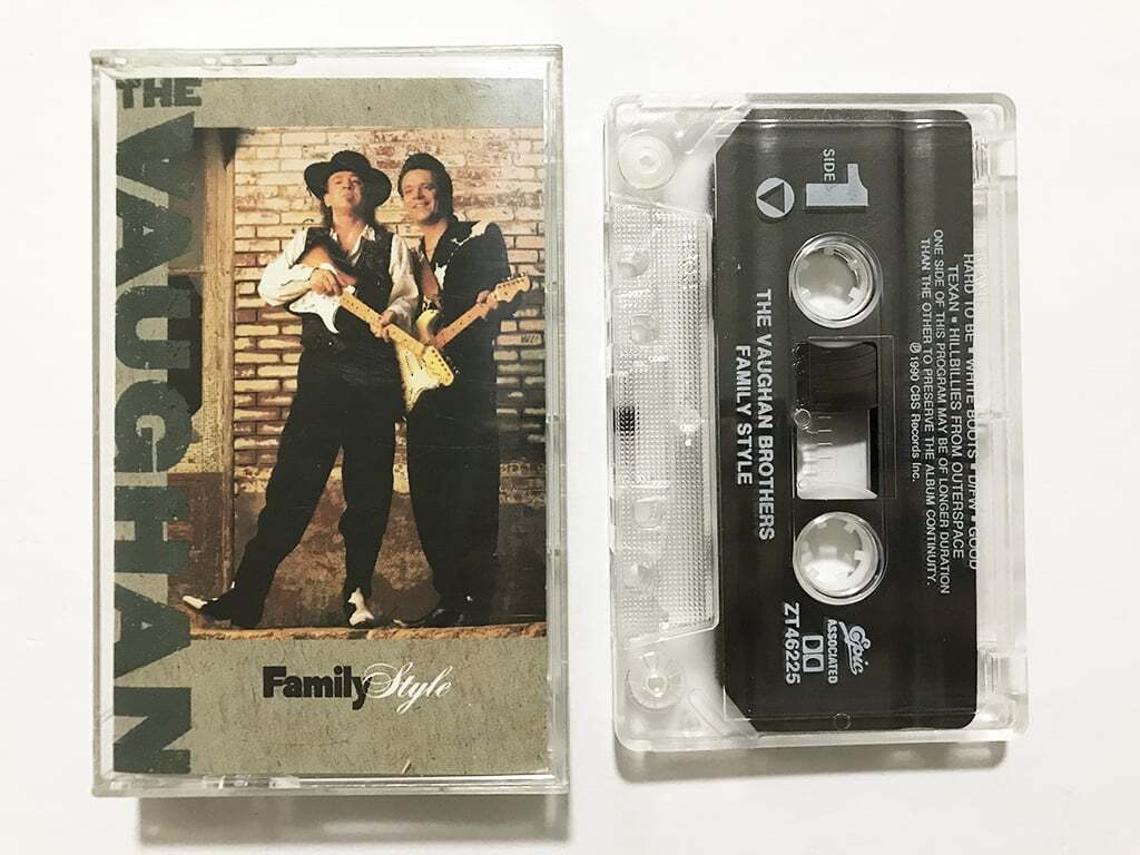 # cassette tape #vo-n* Brothers Vaughan Brothers[Family Style] Steve .-* Ray *vo-n. work #8ps.@ till postage 185 jpy 