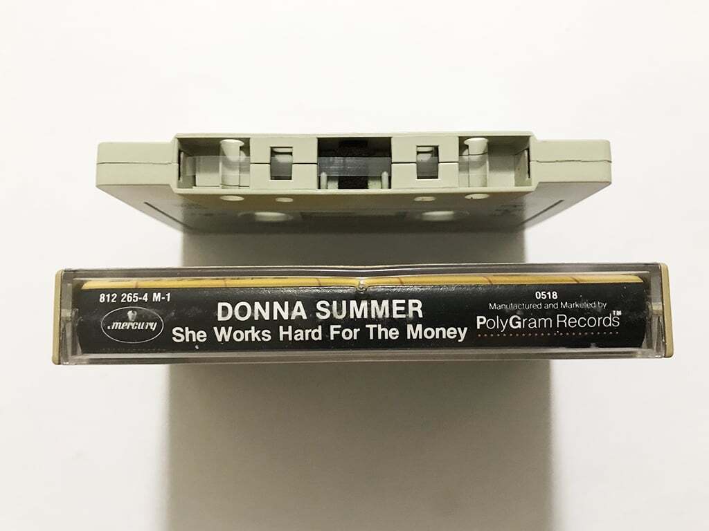 ■カセットテープ■ドナ・サマー Donna Summer『She Works Hard For The Money』情熱物語 80s R&B■同梱8本まで送料185円_画像3