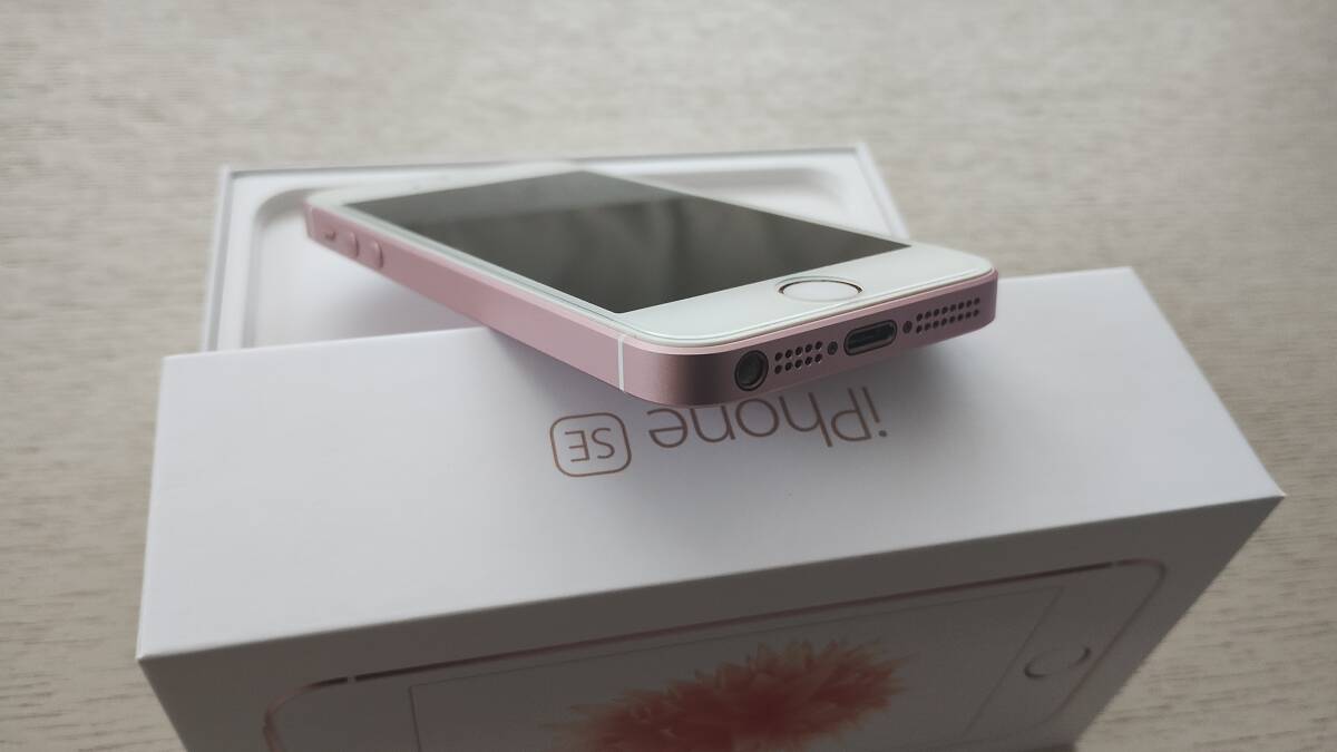  美品 iPhone SE 第一世代64GB（ローズゴールド）★SIMフリー★送料無料！_画像4