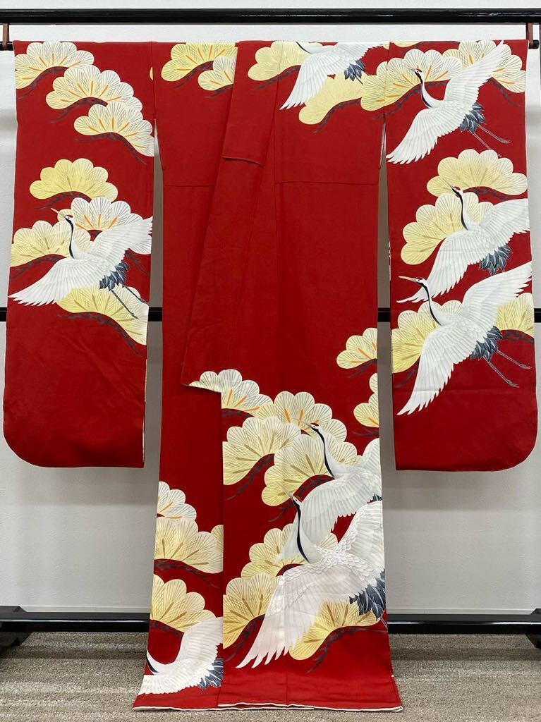  long-sleeved kimono crane. map embroidery gold paint crepe-de-chine pine silk . color guard has processed 