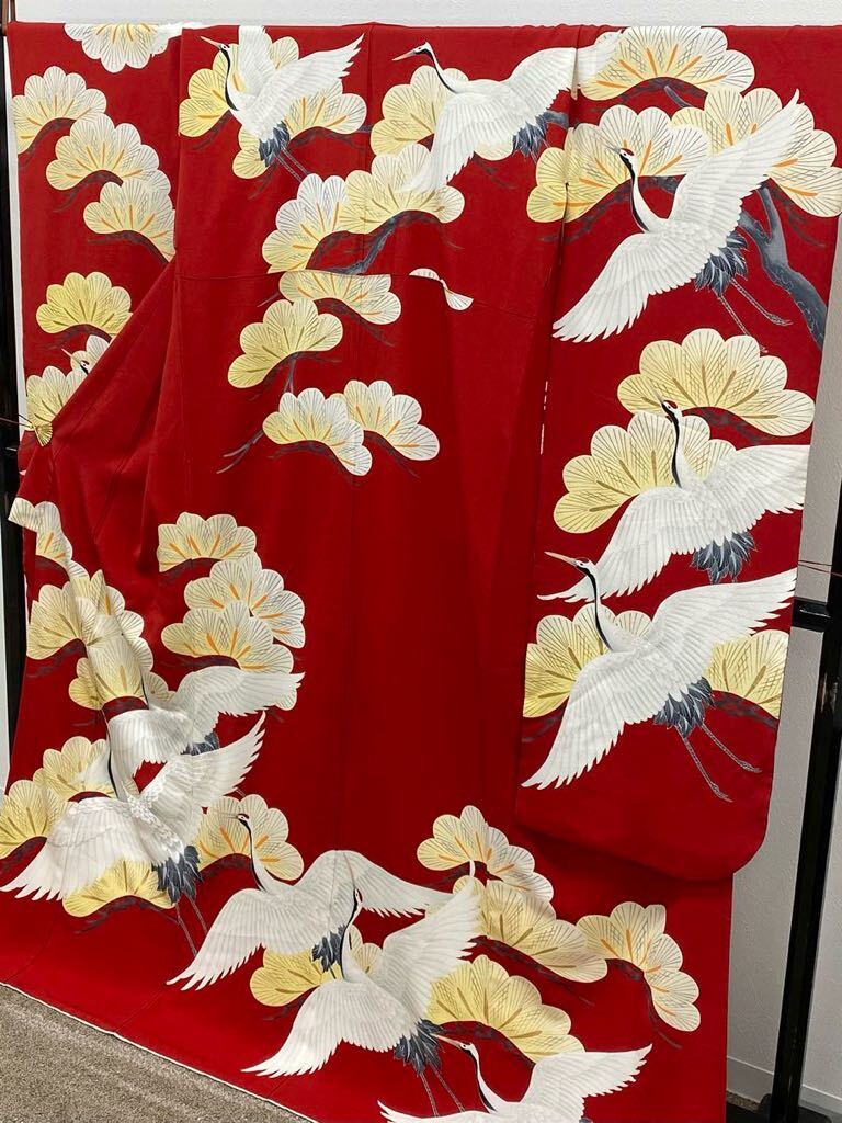  long-sleeved kimono crane. map embroidery gold paint crepe-de-chine pine silk . color guard has processed 