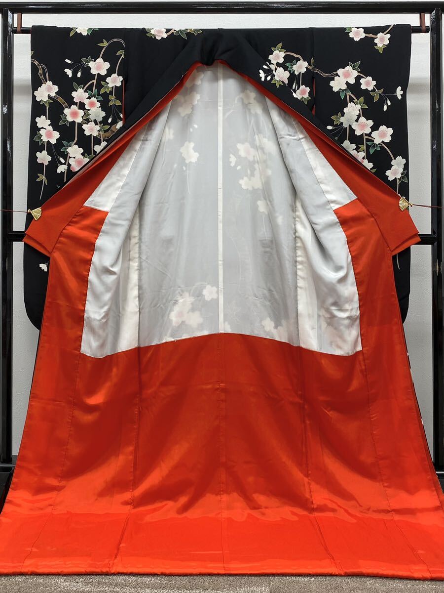  type .. discount long-sleeved kimono wedding costume bride costume . discount .. ratio wing tailoring .. cloth blow . cotton gold piece Sakura writing sama silk black color 