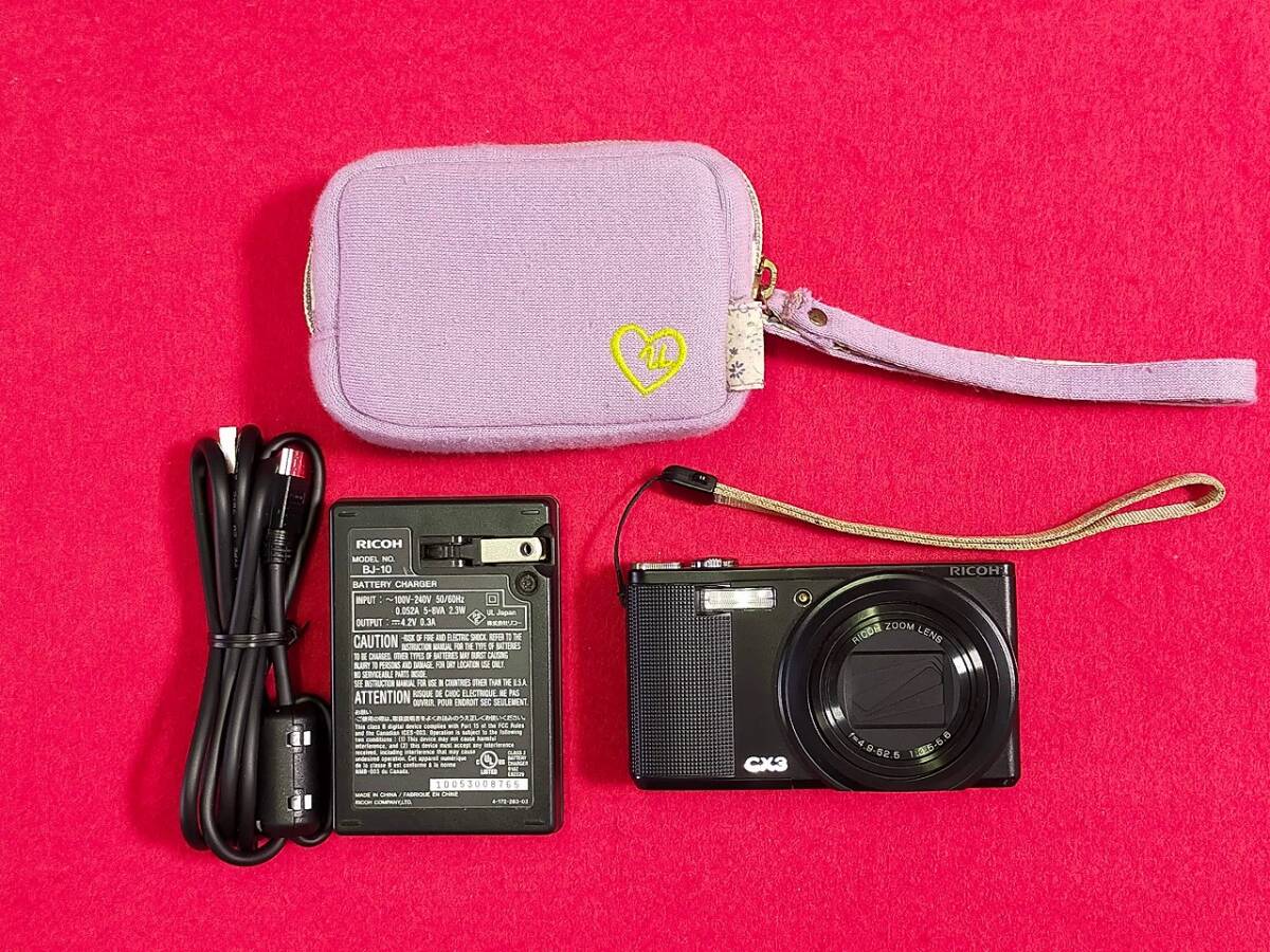  digital camera Ricoh CX3 use little no . beautiful Just size. pretty soft case attaching a little with translation 