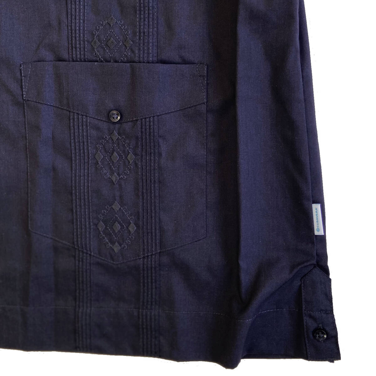 CUBAVERA キューバベラ　キューバシャツ　ブラック　Lサイズ　 AUTHENTIC EMBROIDERED GUAYABERA SHIRT_画像3