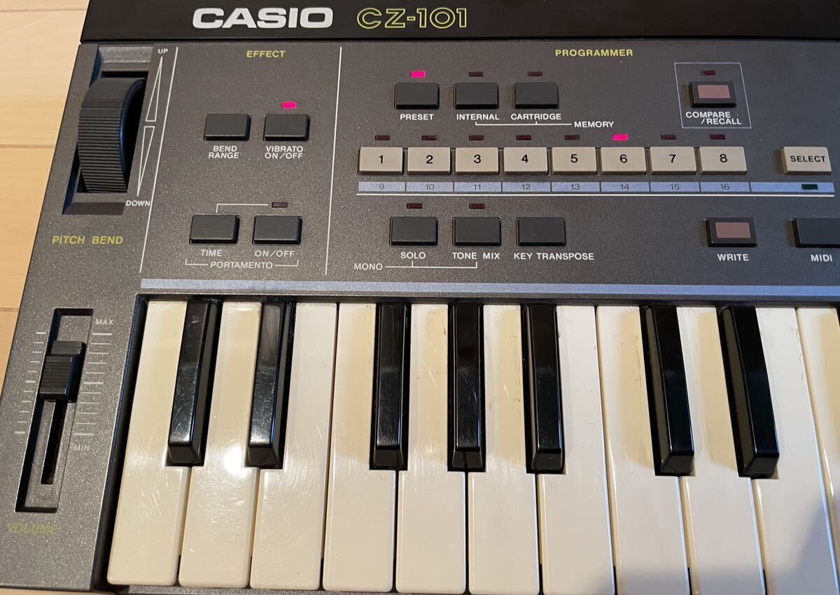 CASIO CZ-101 синтезатор Casio 