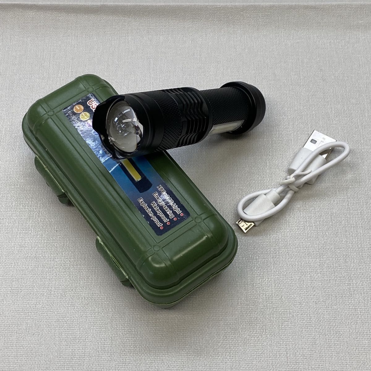 【赤字、在庫処分】ハンディLEDライト　懐中電灯　ランタン　USB充電式　内臓バッテリー　強力 ハンドライト 小型コンパクト 